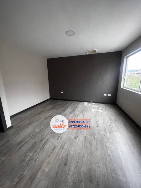 C1146 Casa con área verde en venta